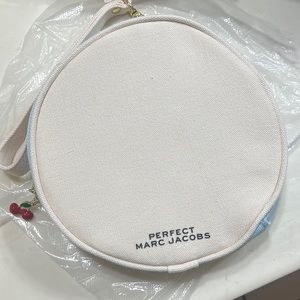 Marc Jacobs perfect  beauty case